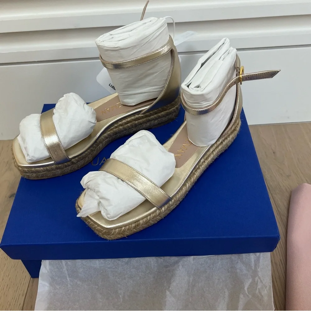 Stuart Weitzman brand new
